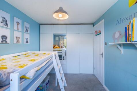 Rosemount Drive - Bed 2 - 2 - EweMove Pontefract