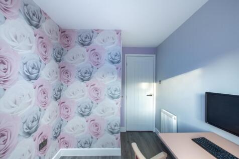 Rosemount Drive - Bed 3 - 2 - EweMove Pontefract