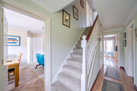 EweMove Harrogate Entrance Hall