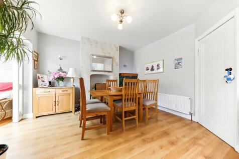 Station Road - EweMove Pontefract - Dining