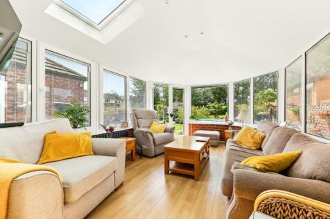 Station Road - EweMove Pontefract - Conservatory 1