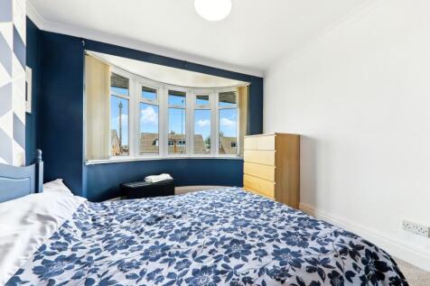 Station Road - EweMove Pontefract - Bedroom 2 - 1