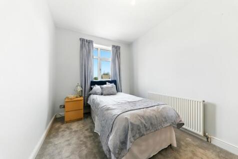 Station Road - EweMove Pontefract - Bedroom 3