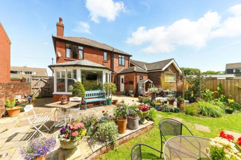 Station Road - EweMove Pontefract - Garden 5