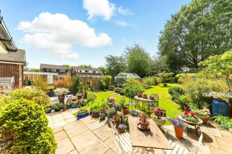 Station Road - EweMove Pontefract - Garden 6