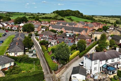 Long Driveway and Rawdon Billing beyond