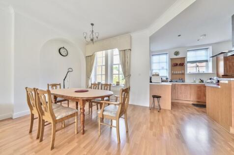 Dining and kitchen area