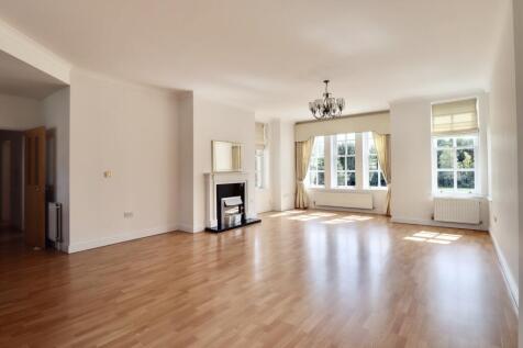 Living and dining area