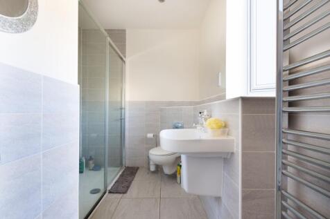 Ensuite To Principal Bedroom Paul Benson Ewemove G