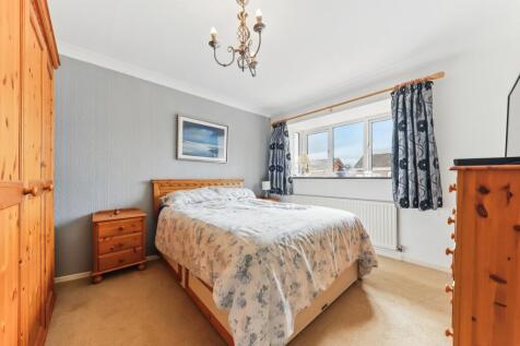 Parkhead Close - Master - EweMove Wakefield