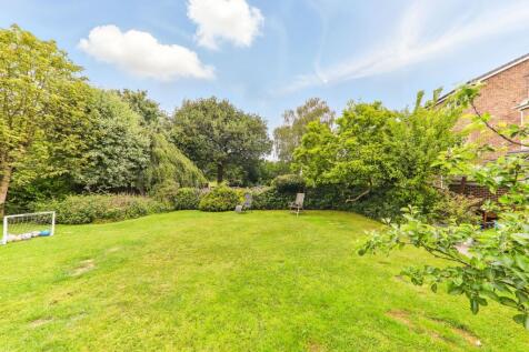Parkhead Close-New Back 2 - EweMove Wakefield