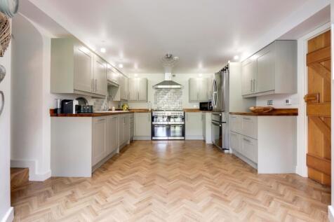 8- Rob Hammond EweMove Pontefract