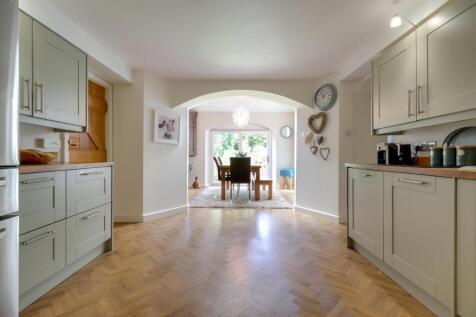 9- Rob Hammond EweMove Pontefract