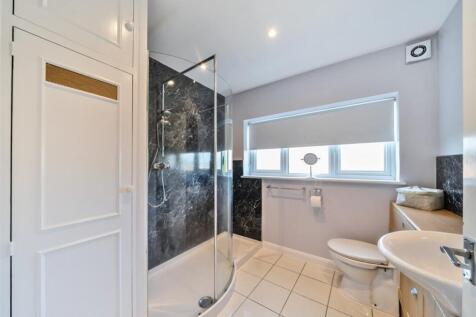 EweMove Harrogate Shower Room
