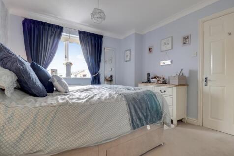 17- Rob Hammond EweMove Pontefract