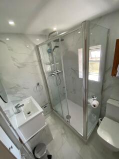 bathroom 1a