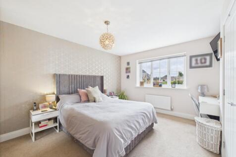 Principle Bedroom with Ensuite