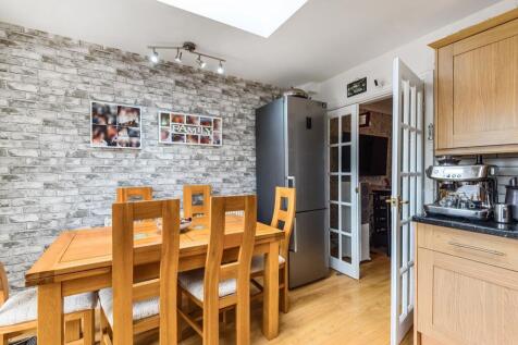 Dining area within the kitchen 