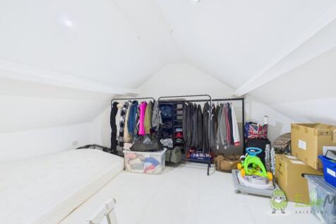CAM03669G0-PR0020-STILL028