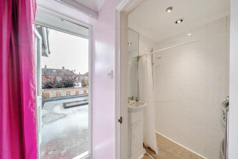 Shower room and terrace