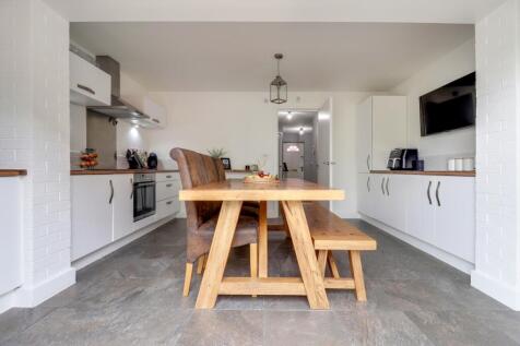 4- Rob Hammond EweMove Pontefract