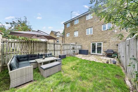 Enclosed rear garden