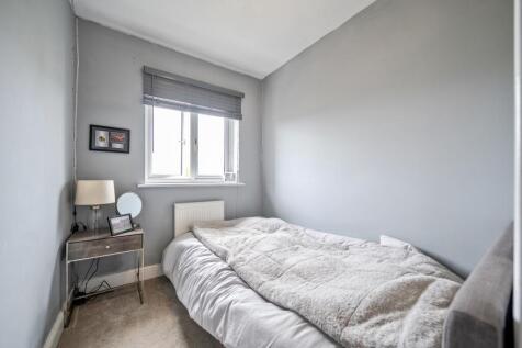 Single bedroom 4