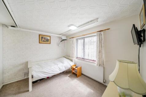Rear Double Bedroom