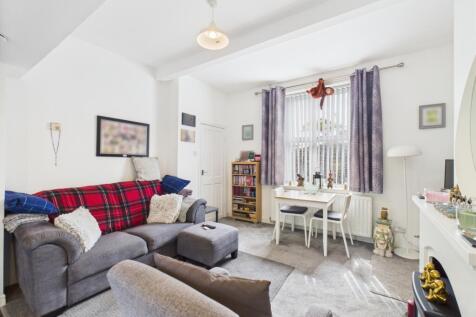 Living Dining Area