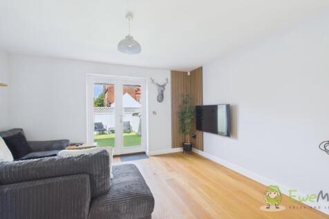 Lounge Dining Room