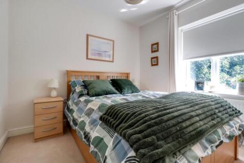 22- Rob Hammond EweMove Pontefract