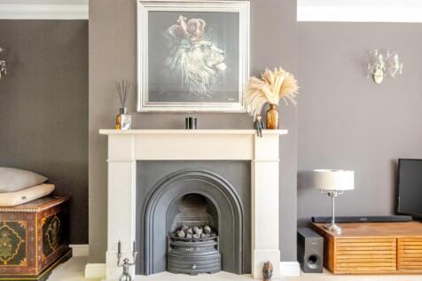 EE - Living room