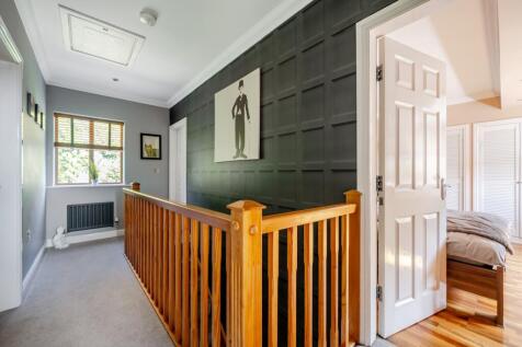 Q - Second floor landing