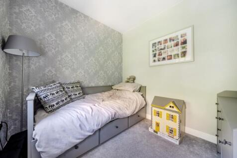 T - Bedroom