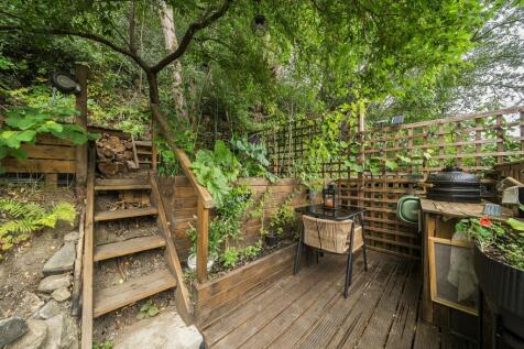 Off-Grid Kitchen