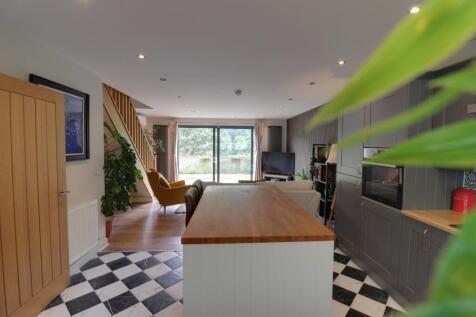 Kitchen diner 3
