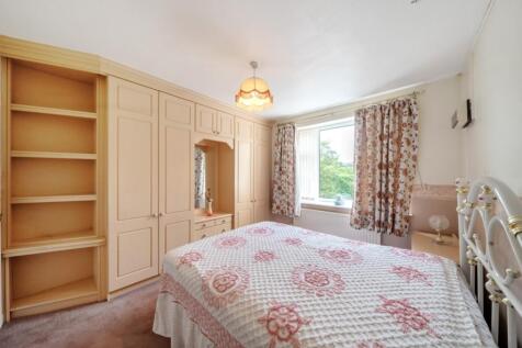 Bedroom 1B