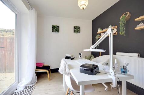 Croft View EweMove Brighouse (3)