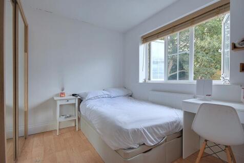 Croft View EweMove Brighouse (6)