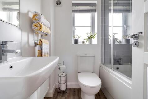 Family Bathroom with Shower 