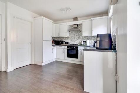 Fitted kitchen