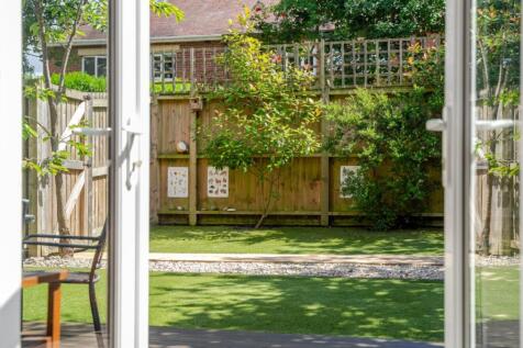 EweMove Knaresborough Garden View