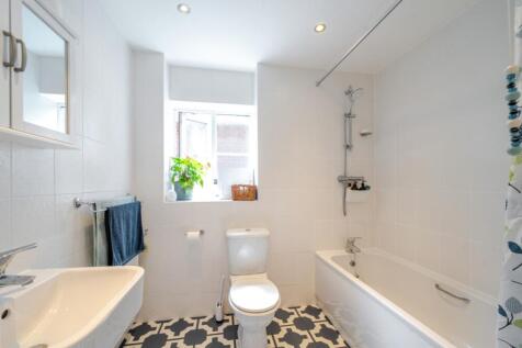 EweMove Knaresborough Bathroom