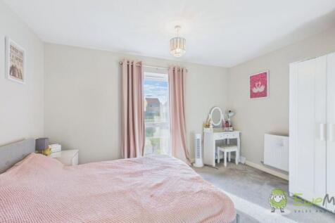 CAM02351G0-PR0079-STILL013