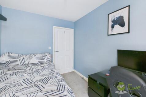 CAM02351G0-PR0079-STILL020