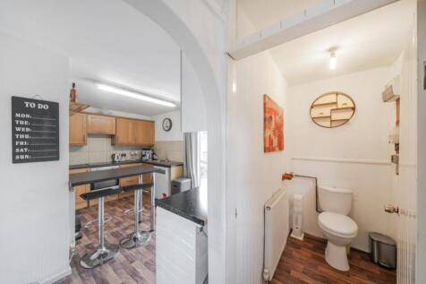 Downstairs Cloakroom WC