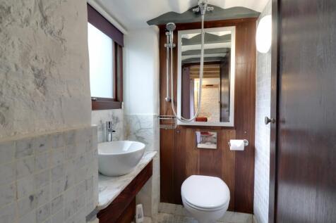 Wet room 2
