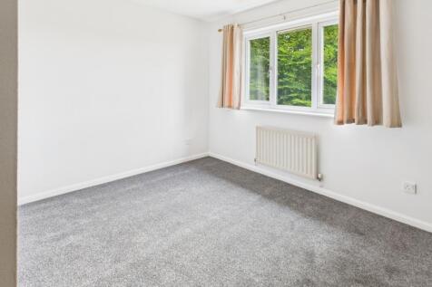 CAM04233G0-PR0031-STILL011