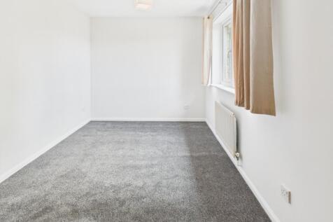 CAM04233G0-PR0031-STILL012