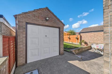Detached Garage 